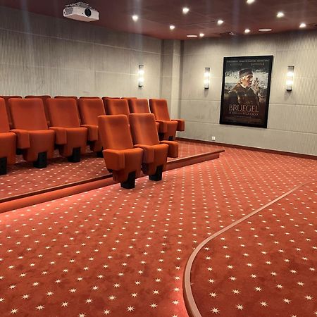 Montana Bussy Saint Georges Aparthotel Екстериор снимка