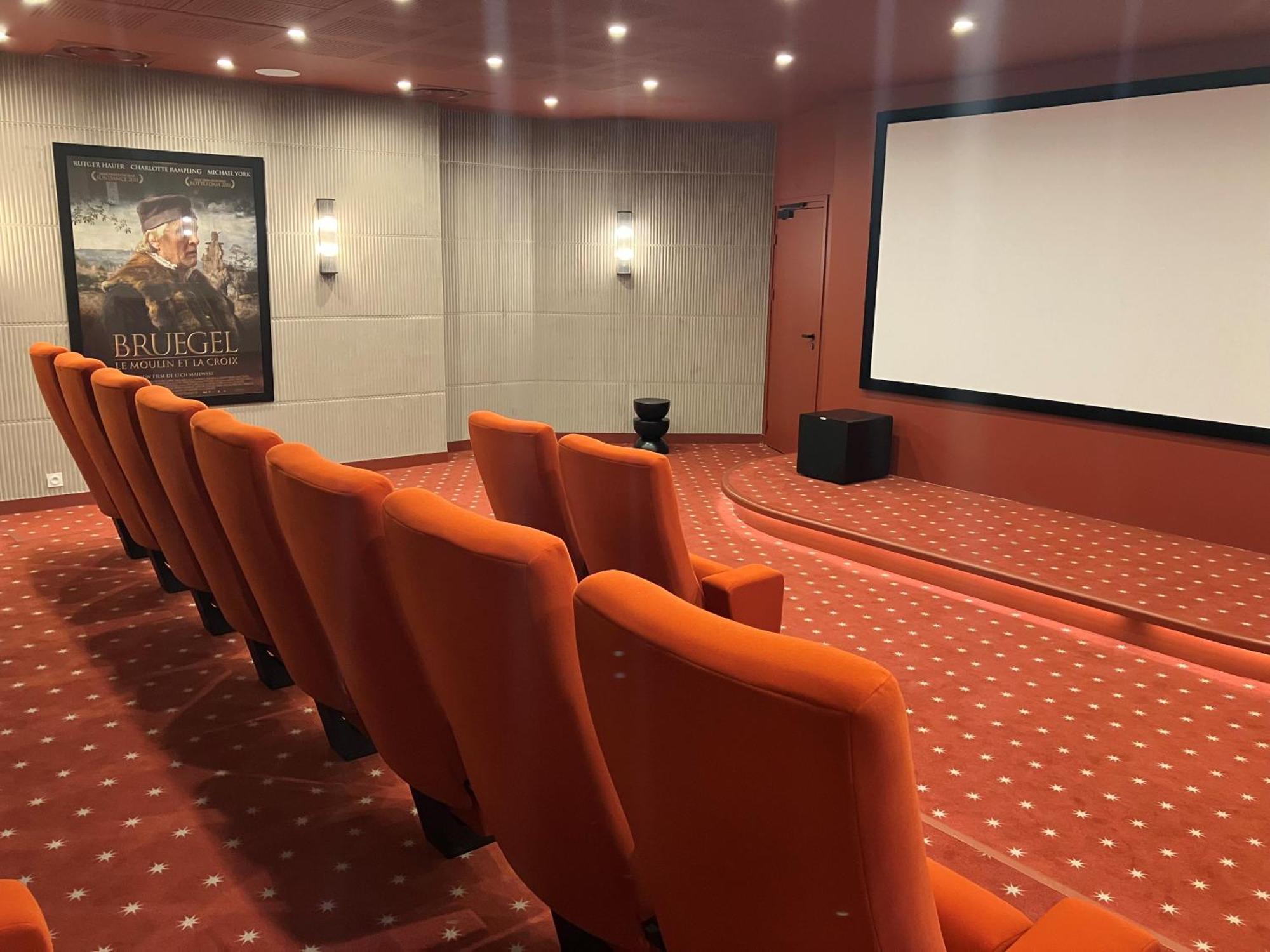 Montana Bussy Saint Georges Aparthotel Екстериор снимка